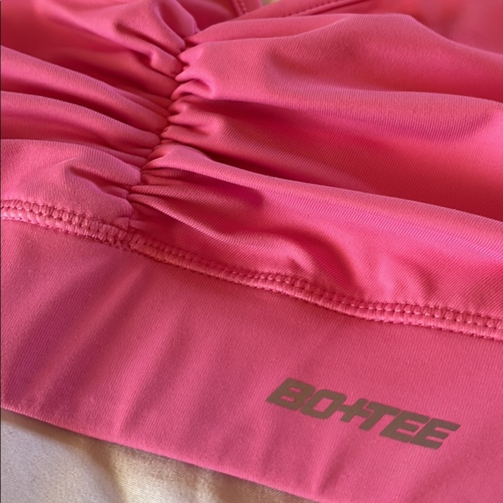 Bo+Tee XS hot pink sports bra